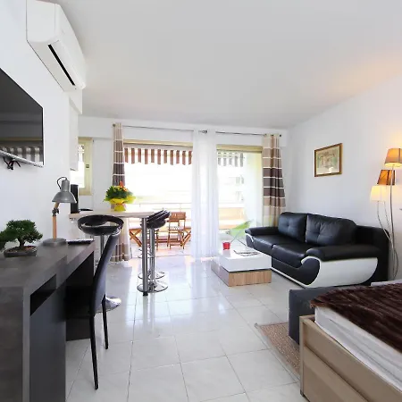Lerins By Interhome Apartamento