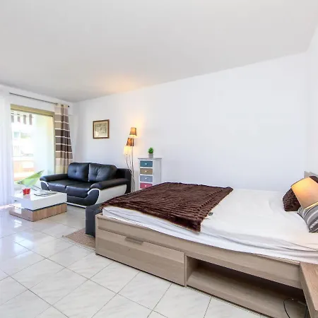 Lerins By Interhome Apartamento